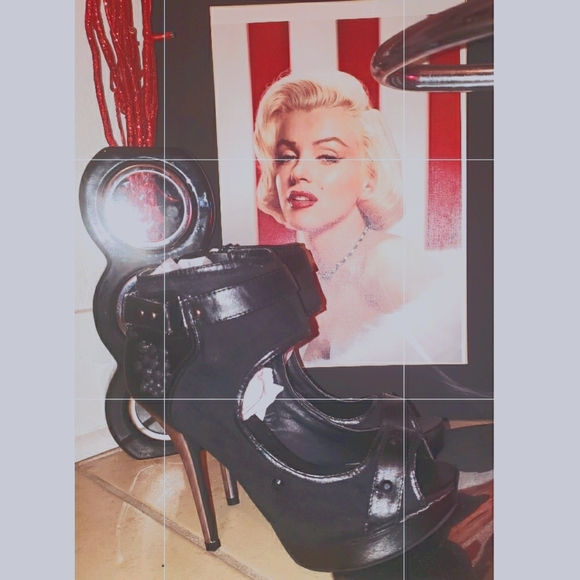 GORG Black & GunMetal Heels - Picture 1 of 1